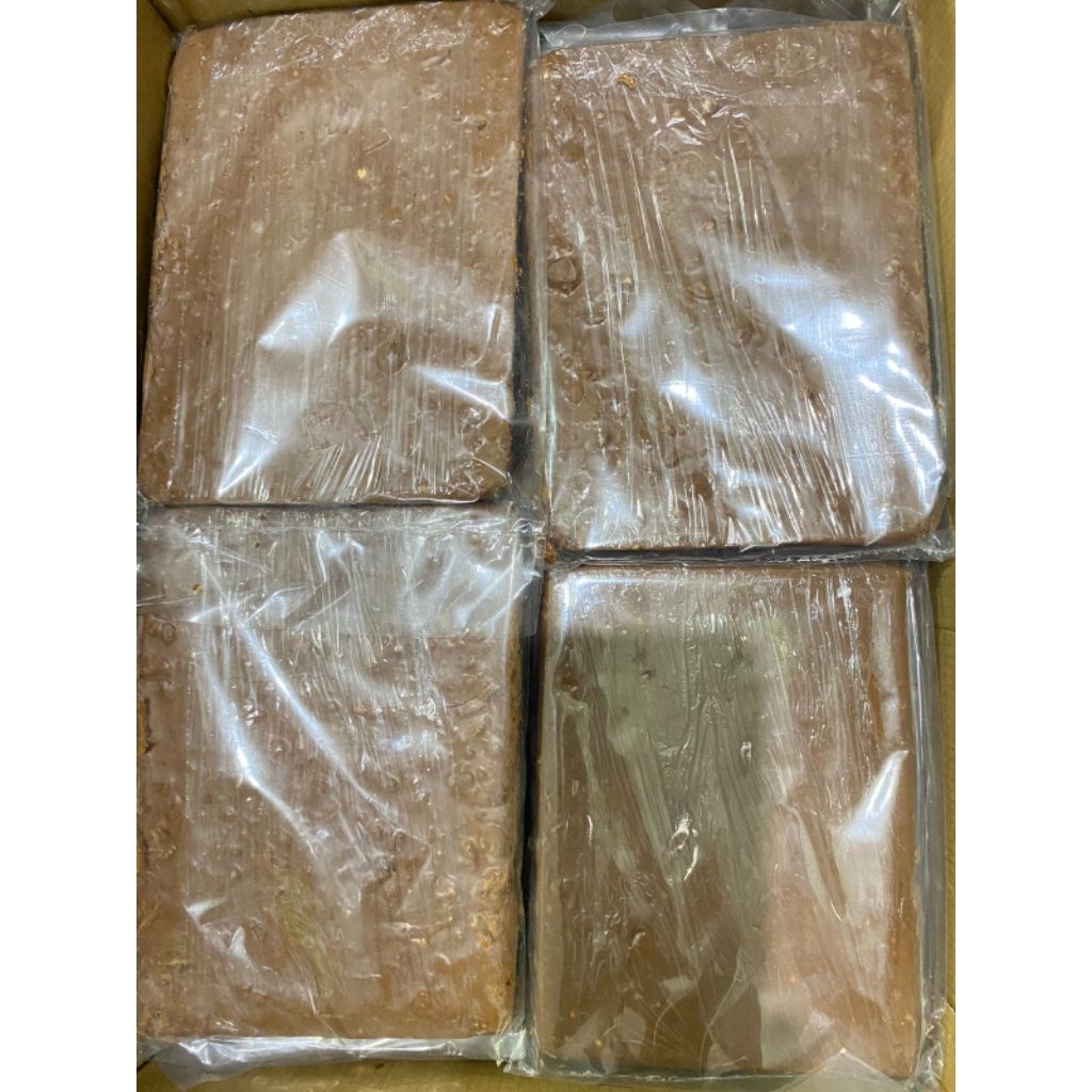 

coklat blok isian Almond mede 350g