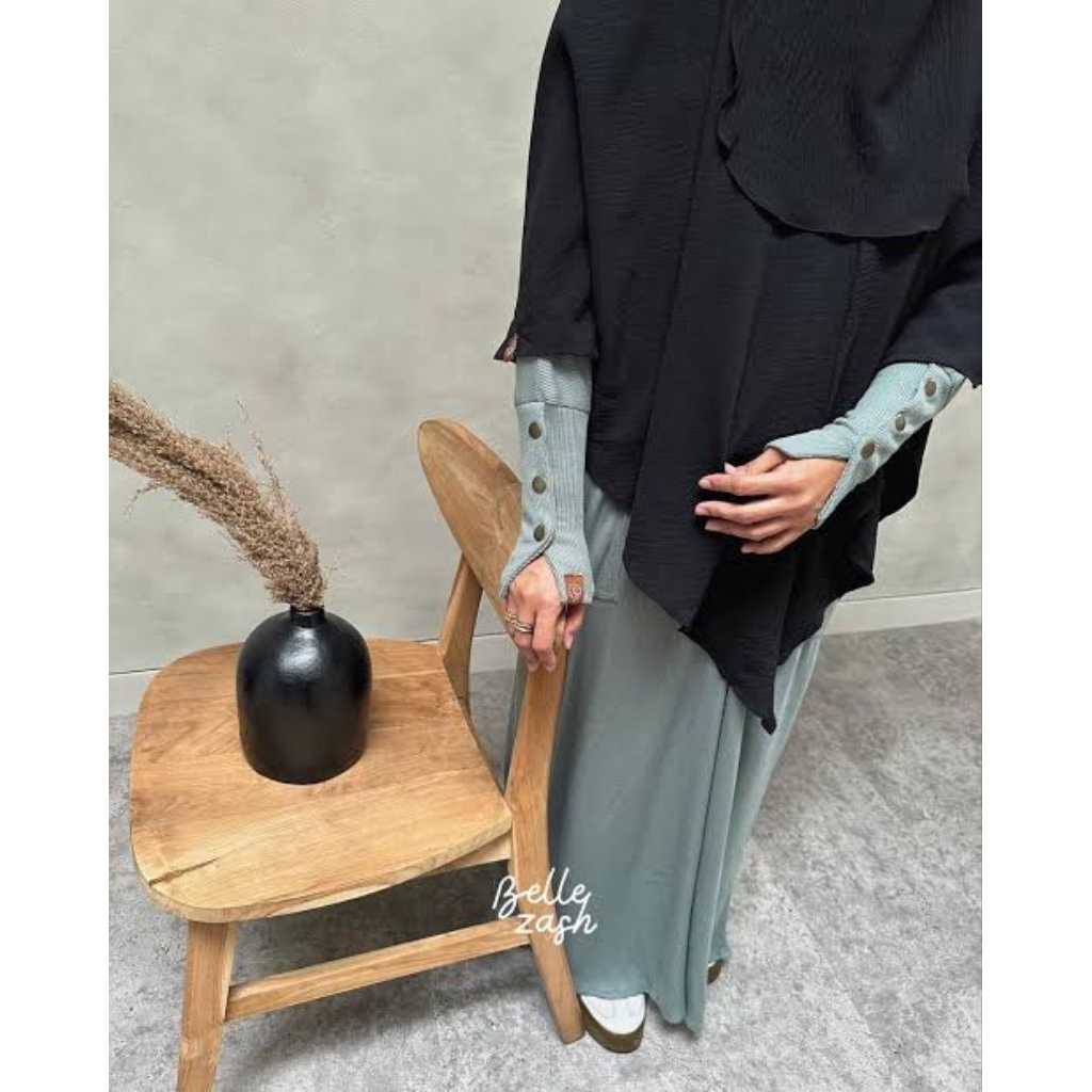 RALINE ABAYA Sage size L preloved Bellezash