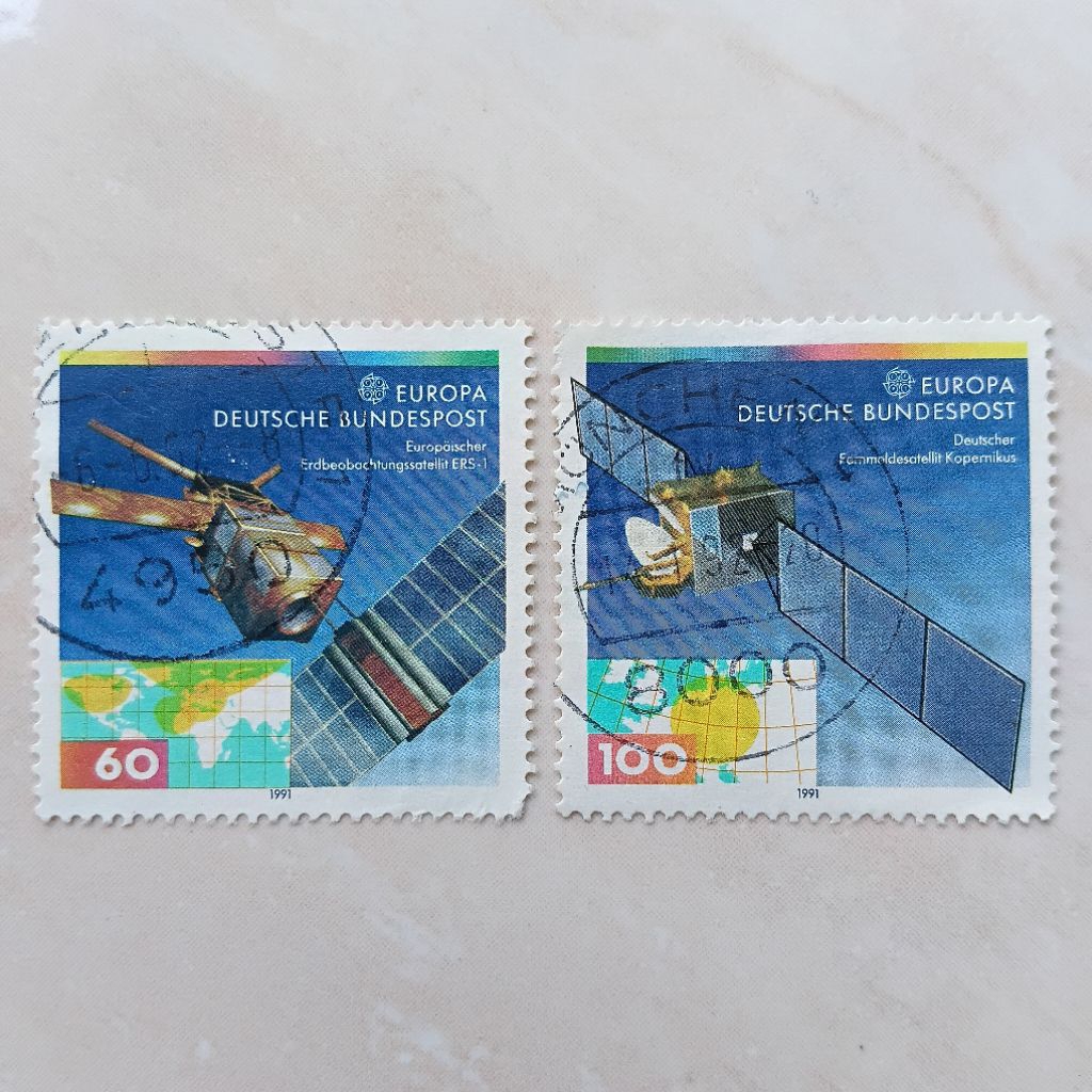 

Perangko Prangko Jadul Jerman Seri Europe in Space 2 Pcs 1991 - YN2524