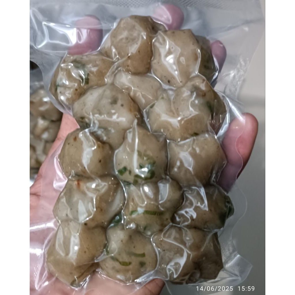 

baso aci tulang rangu cirawang baso ajah.tampa.bum bum.isi.15.biji