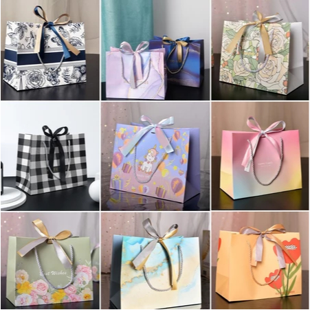 

PAPERBAG MARBLE ELEGAN PAPER BAG GOODIE BAG MOTIF MARMER DENGAN PITA GOLD PAPERBAG UNICORN SANGJIT