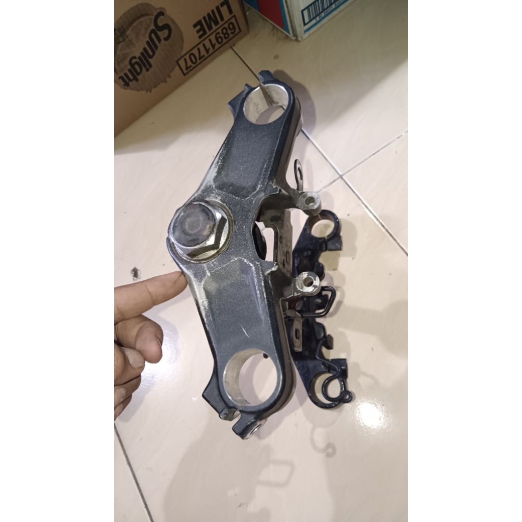 T Segitiga Atas Bawah CBR150r led cbr 150 r led facelift original