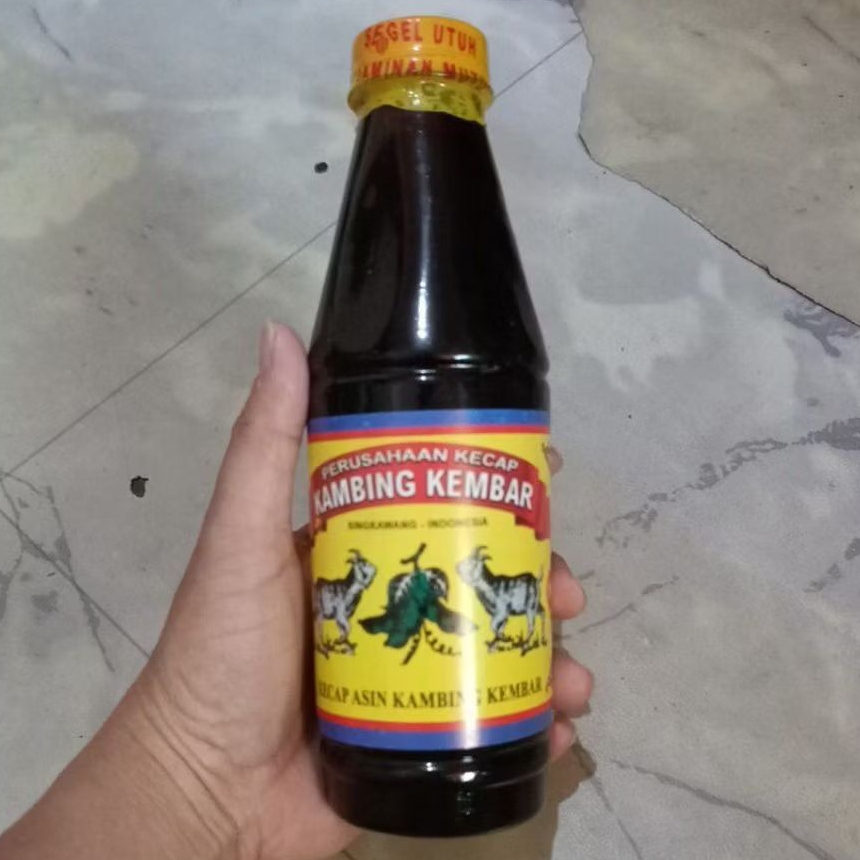 

Kecap Asin Special Cap Kambing Dua / Kecap Asin Dua Kambing / Kecap Asin Singkawang / Kecap Asin Pontianak / Kecap Asin Kalbar