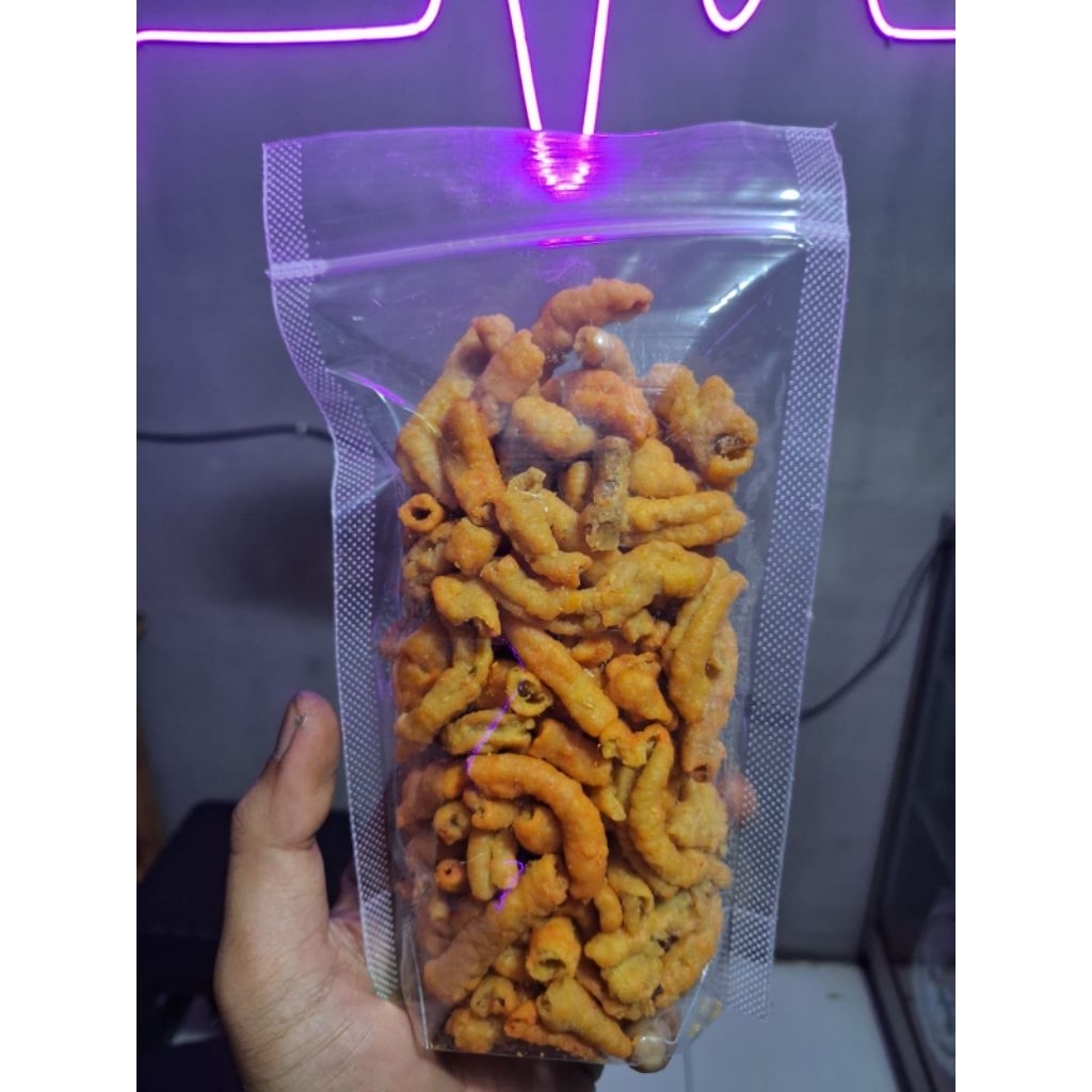 

Usus Crispy Pedas Daun Jeruk – Snack Cemilan Kiloan Renyah Gurih Kekinian