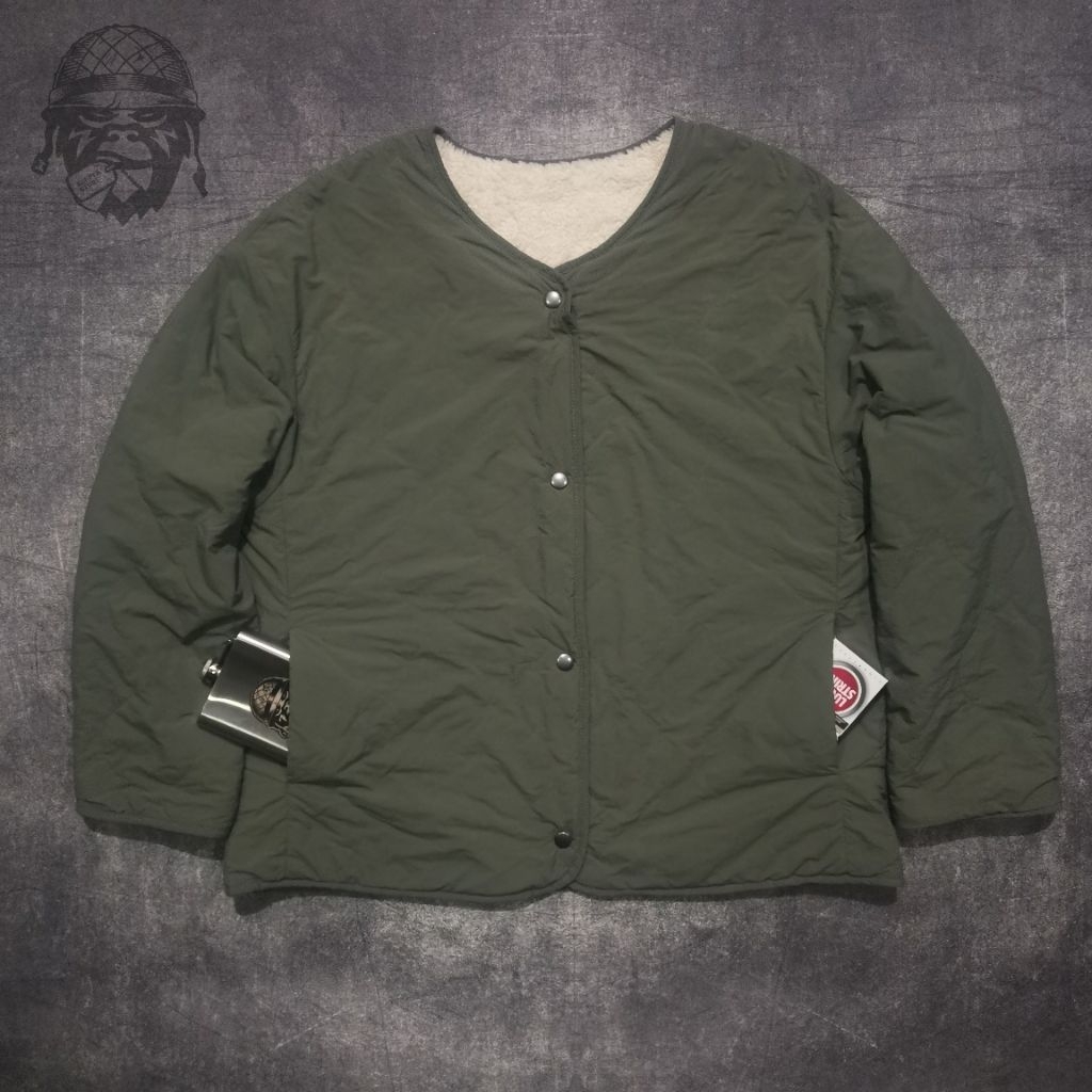 UNIQLO Outer  liner sherpa  Reversible  / liner jacket / outer jacket military / outer army sherpa