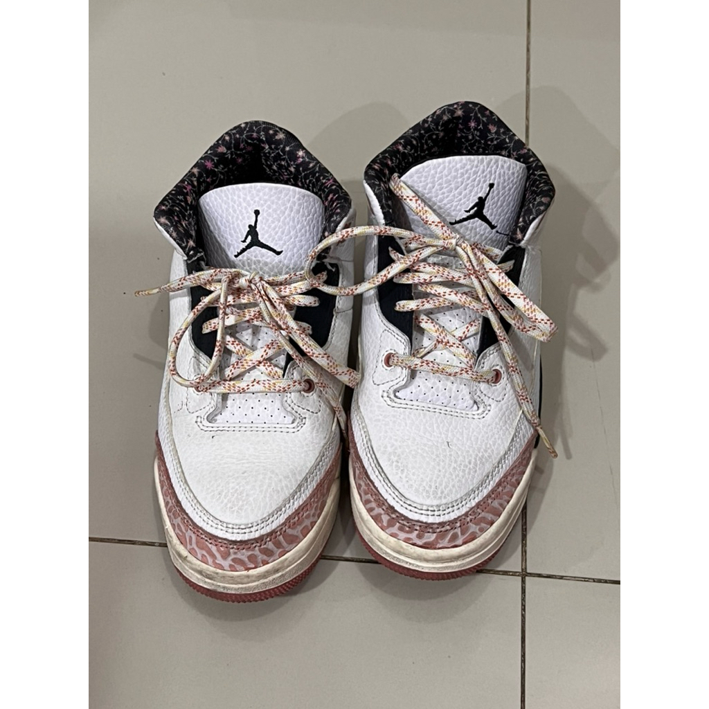 Preloved sneaker Jordan Kids