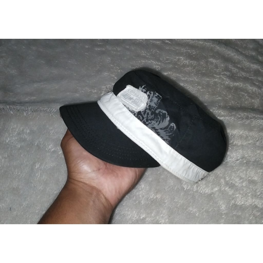 Topi CONVERSE visor pendek Size 55 - 56cm Second