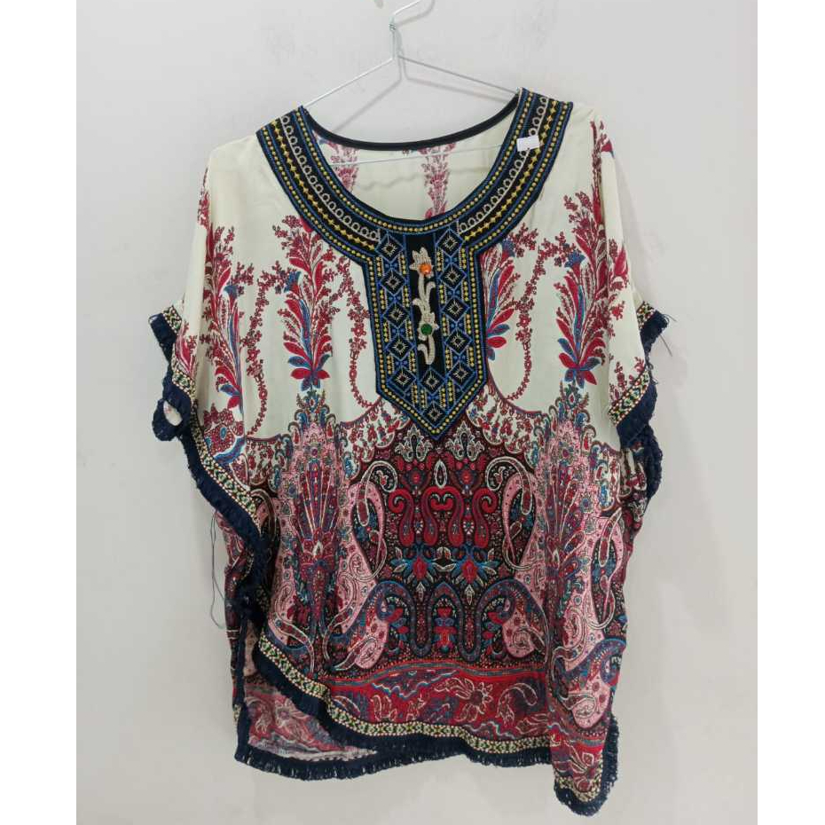 BAJU KAOS KELELAWAR MOTIF BATIK