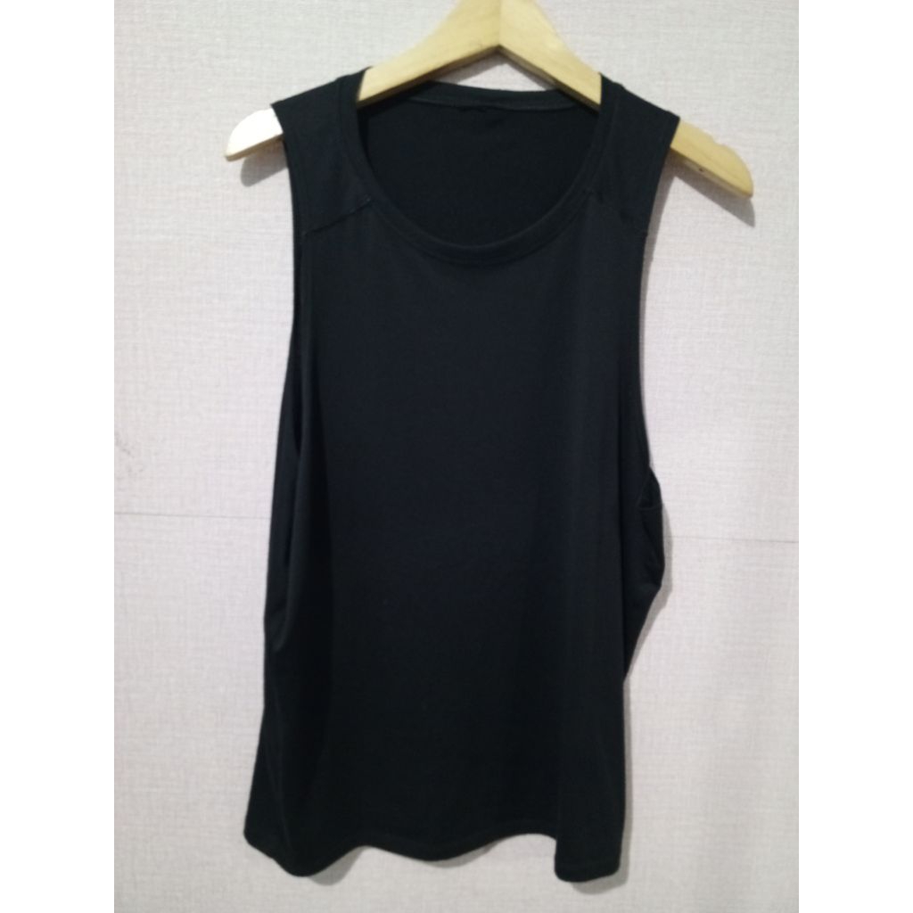 Baju kaos olahraga kutung Daleman hm size L fit XL second(seperti baru)