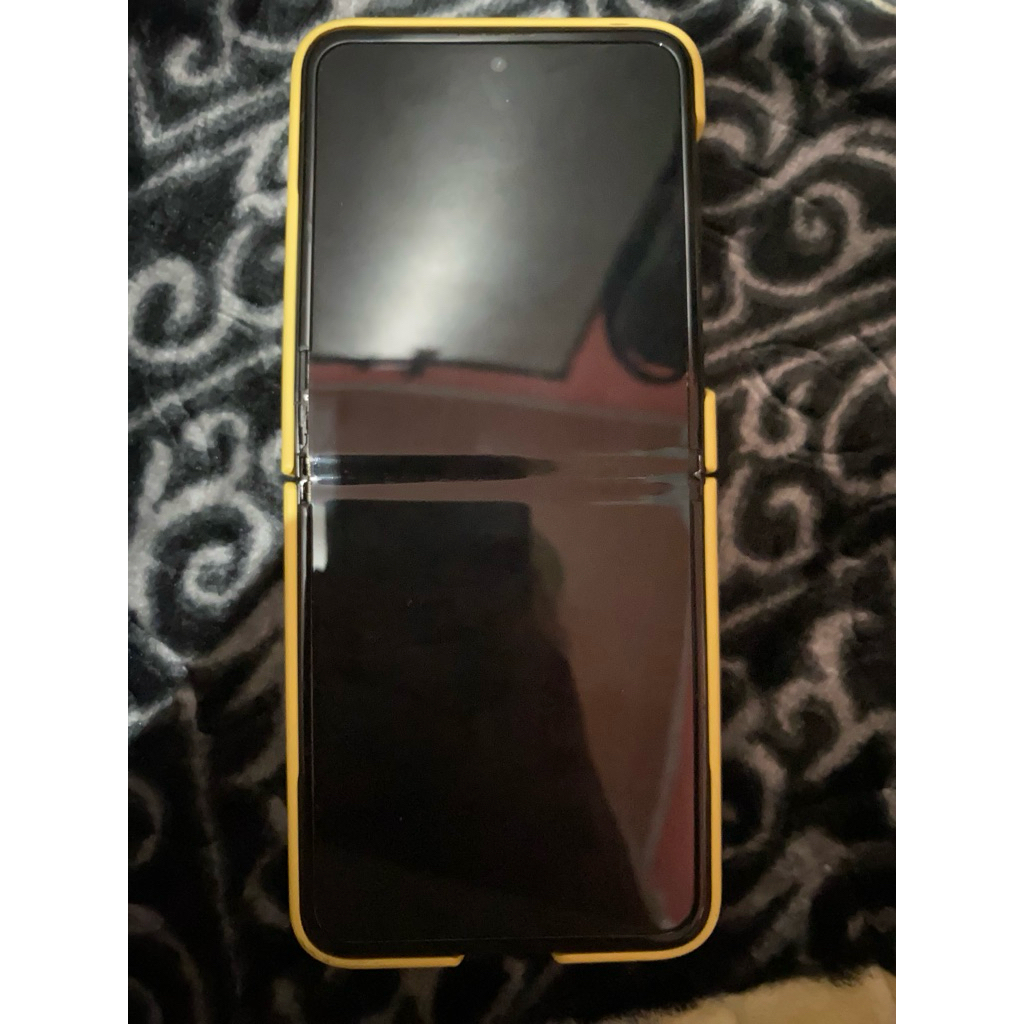 samsung z flip 3 second