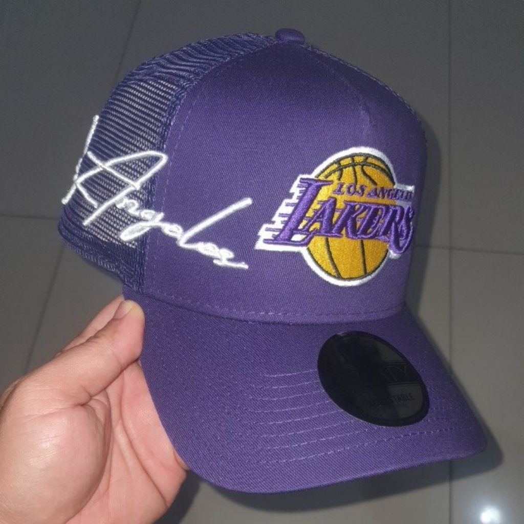 TOPI TRUCKER NEW ERA LOS ANGELES LAKERS LA