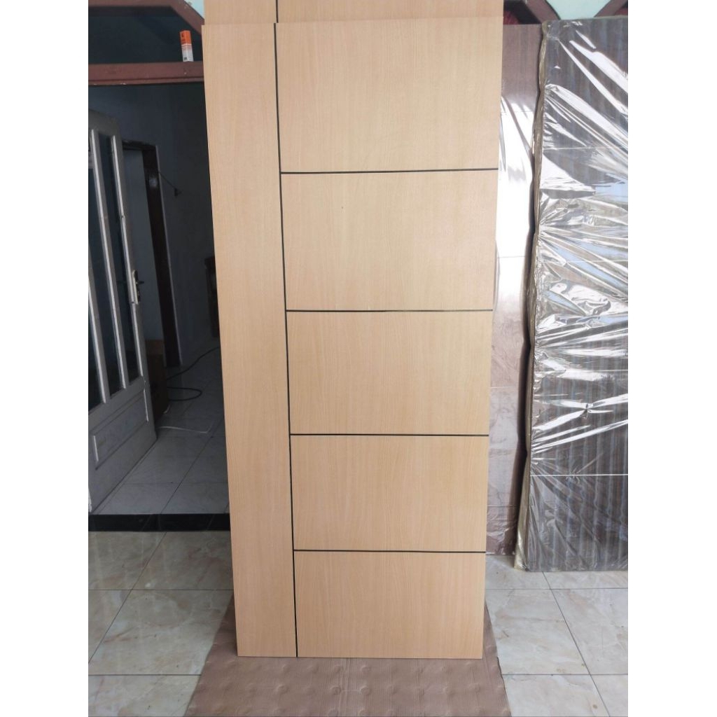 pintu hpl minimalis