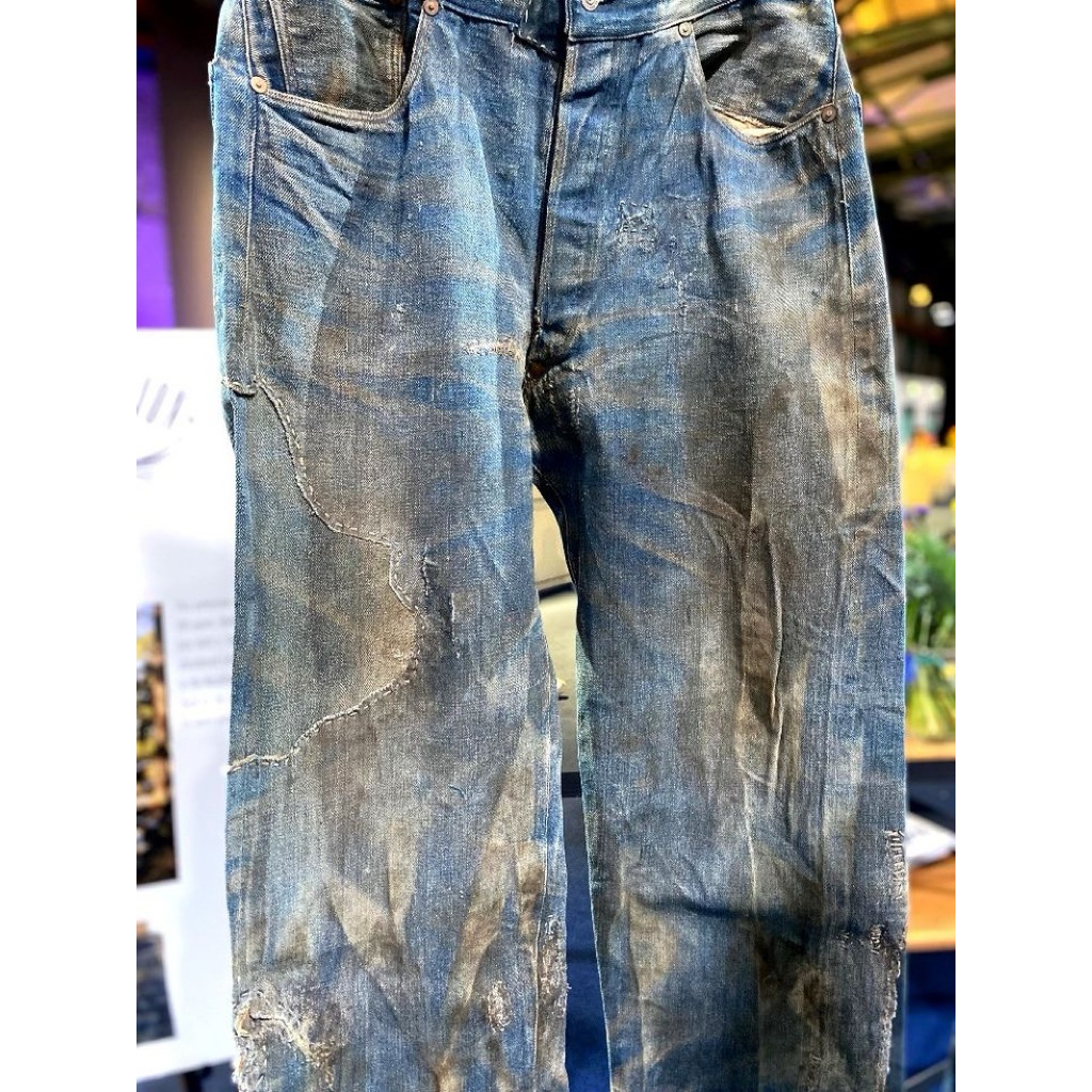 Denim jeans petir tipis
