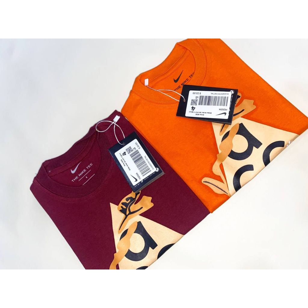 Kaos Nike The Nike Tee Pria Logo Besar - Merah Maroon / Jingga