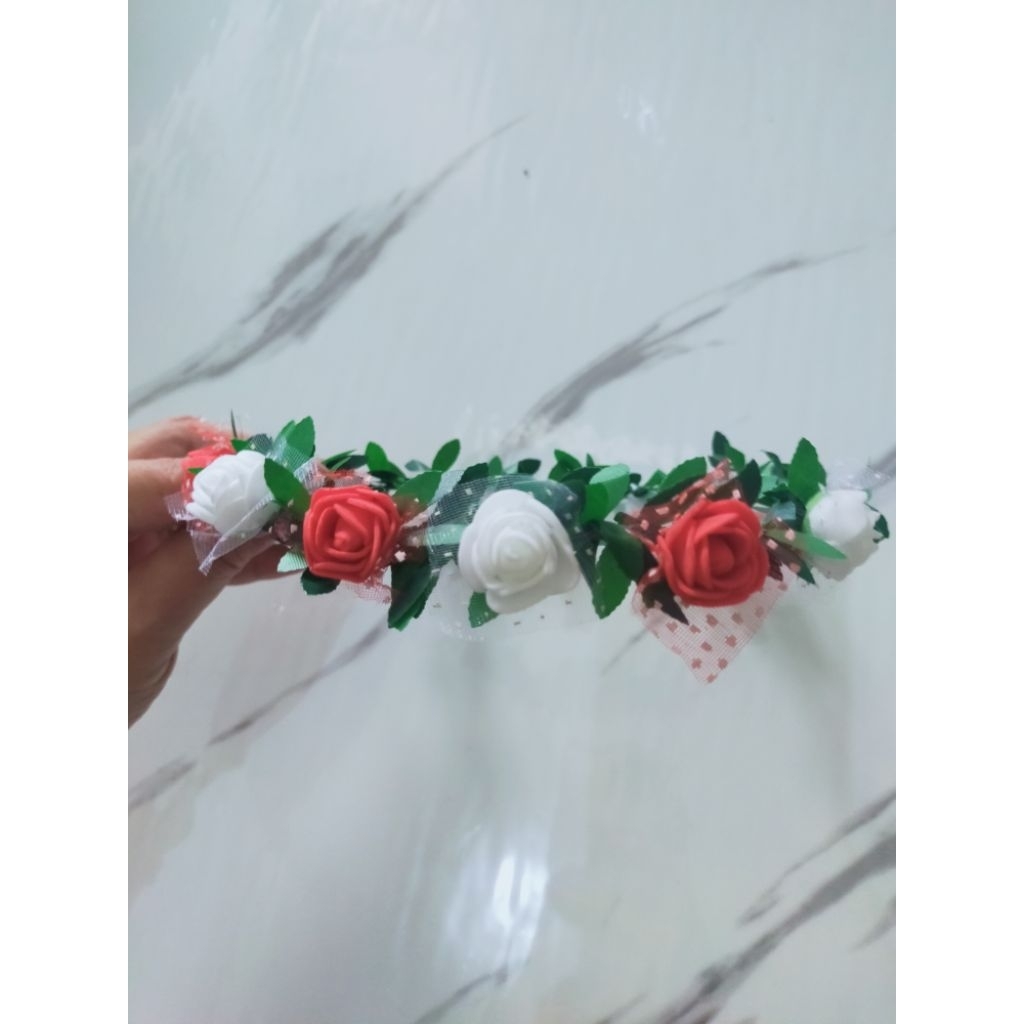 Mahkota bunga flower crown merah putih