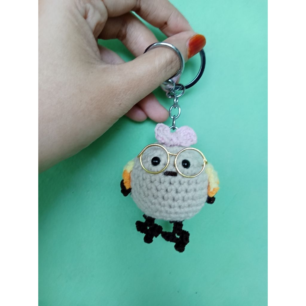 ganci burung rajut kacamata