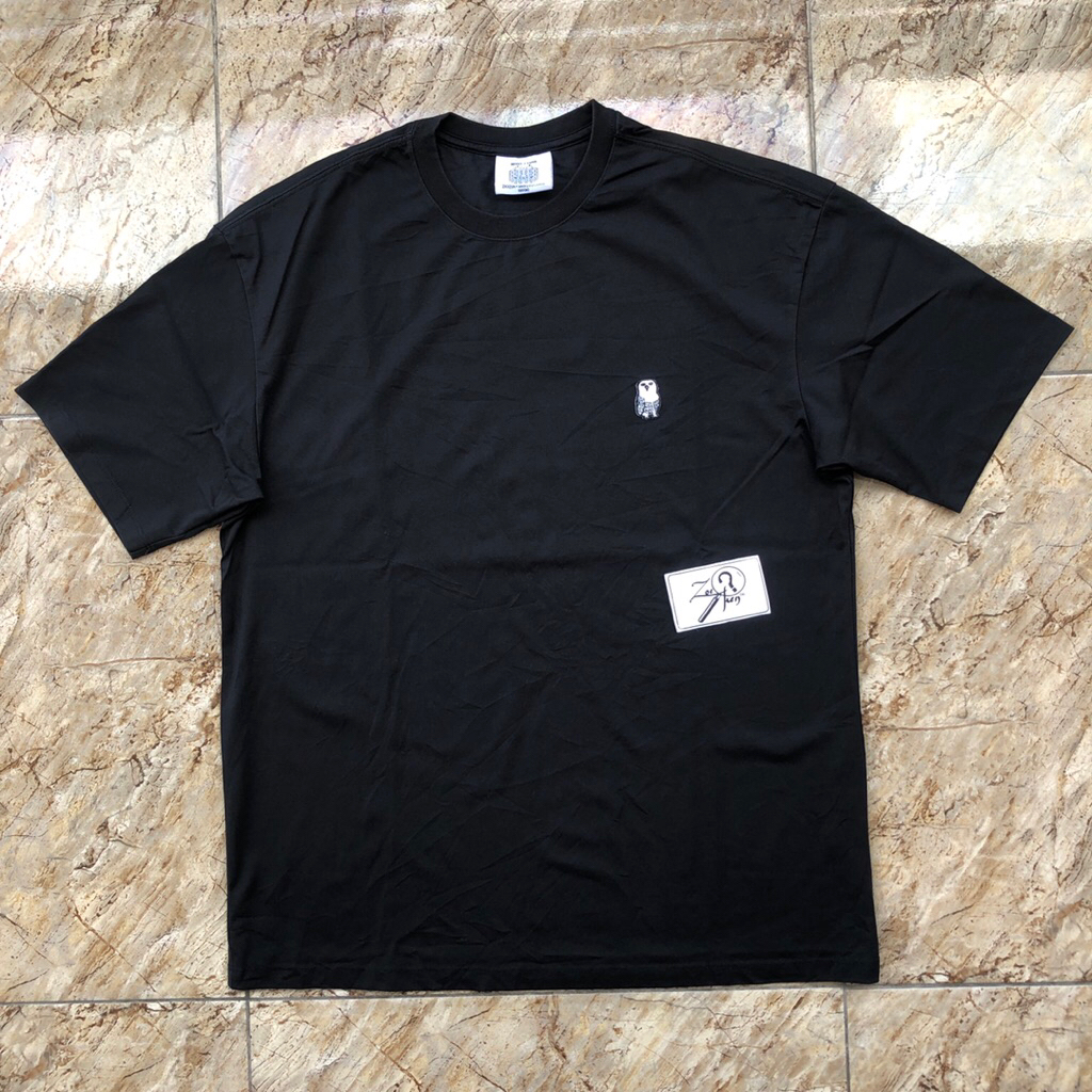 KAOS ZIOZIA X SHINSOOSUNG BORDIR HITAM