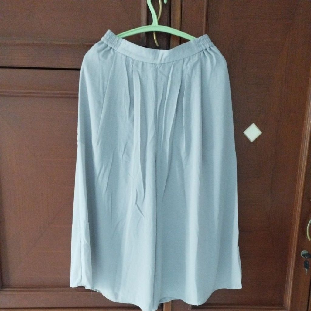 preloved kulot brand rope picnic abu muda mewah