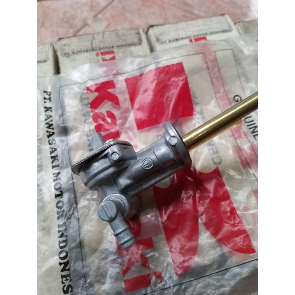 Kran Bensin Kaze E R Original KGP New Old Stock
