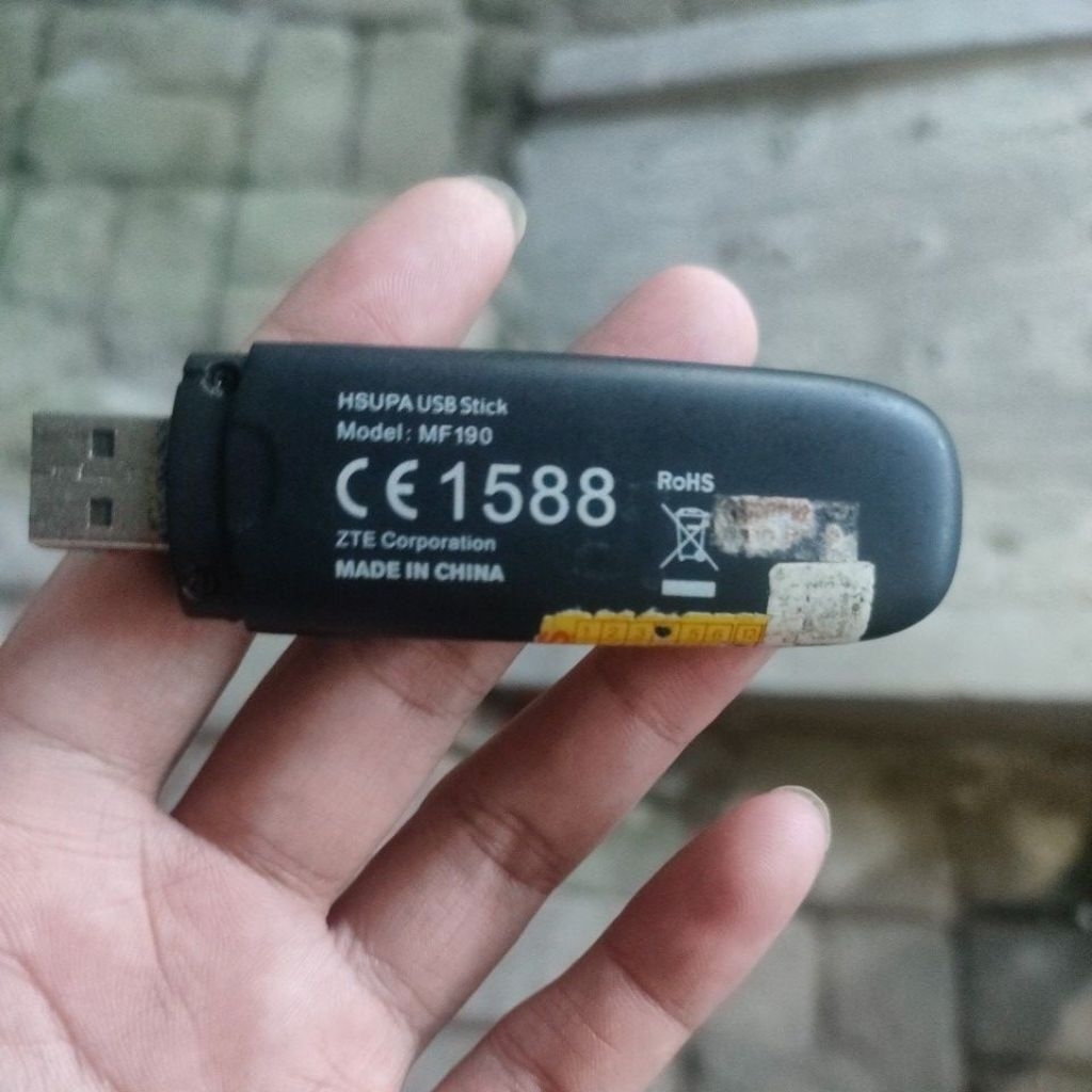 USB Modem  MF190