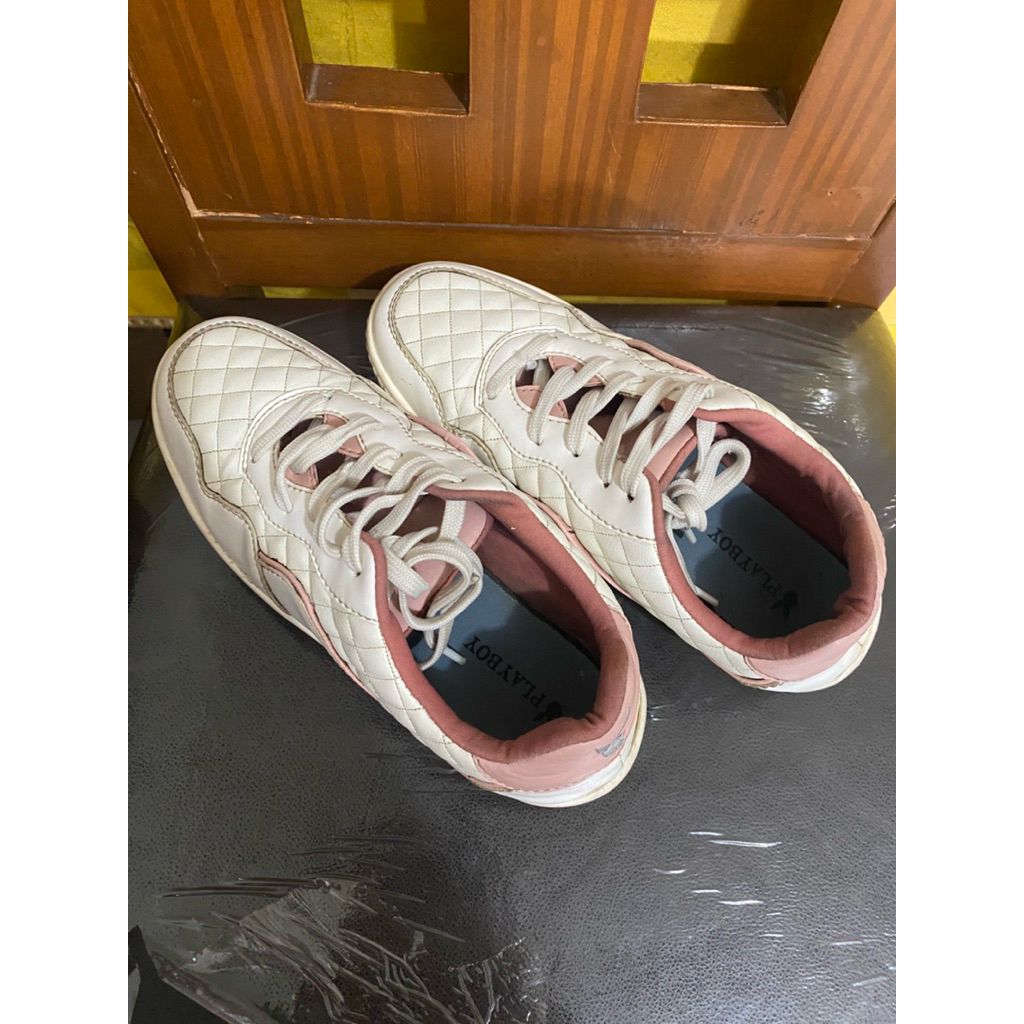 Playboy - Sepatu Sneakers Wanita