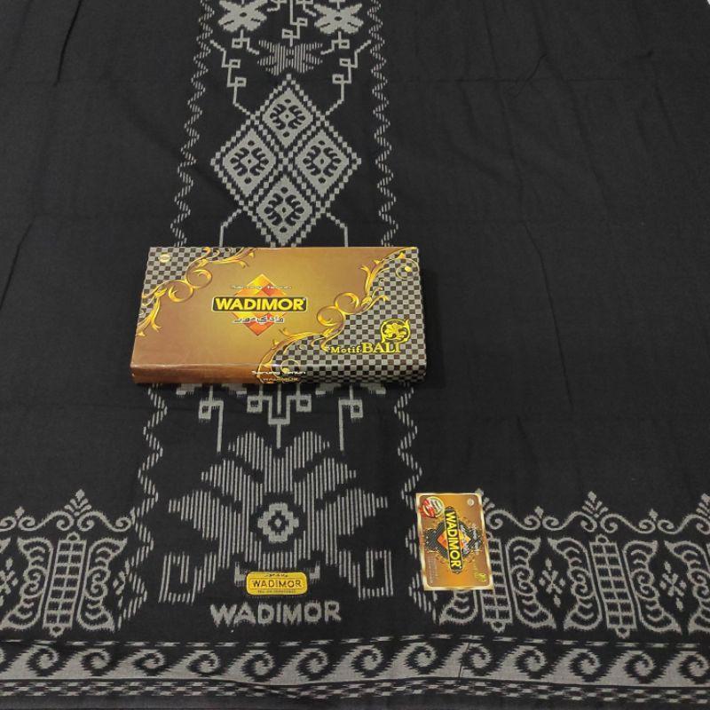 Kain Sarung Wadimor Muslim Dewasa Motif Batik Bunga Bali Tenun Katun Special Hitam Santri Pekalongan