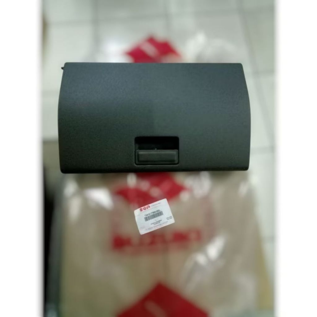 Laci dashboard Suzuki carry Futura/ tutup laci Futura