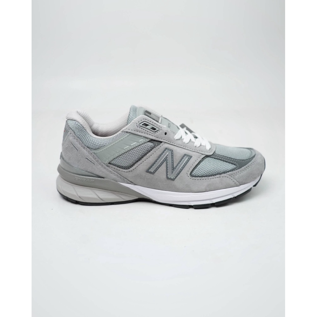 New Balance 990 v5 Grey