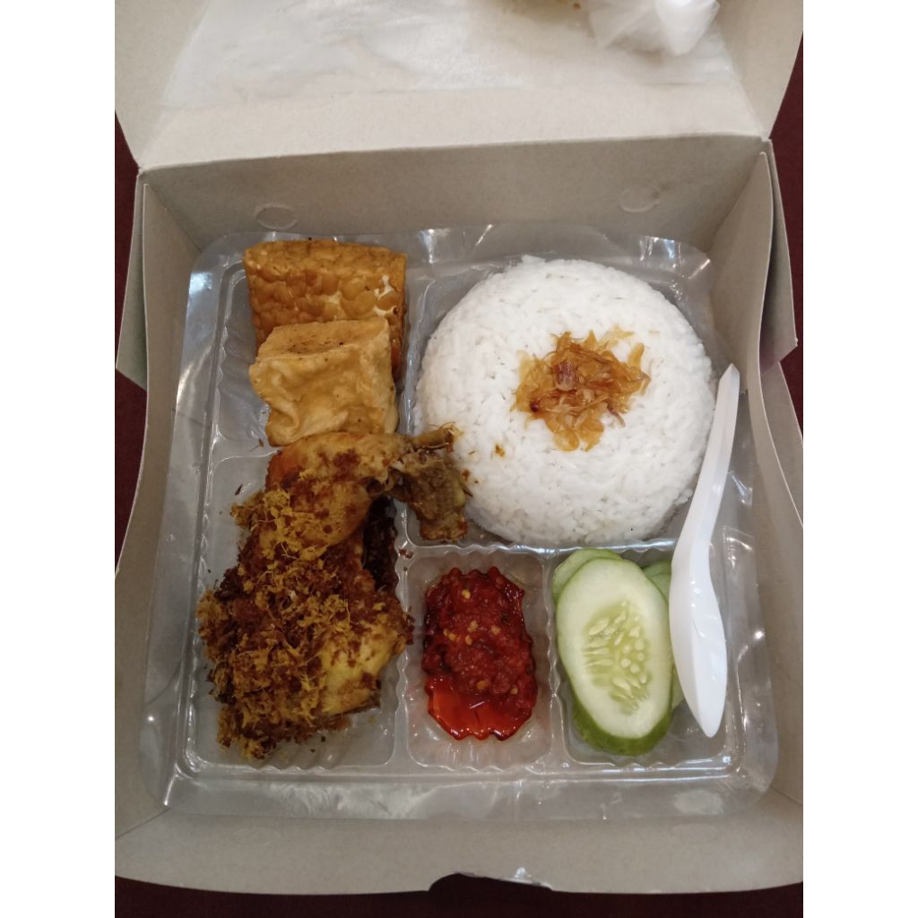 

nasi ayam lengkuas