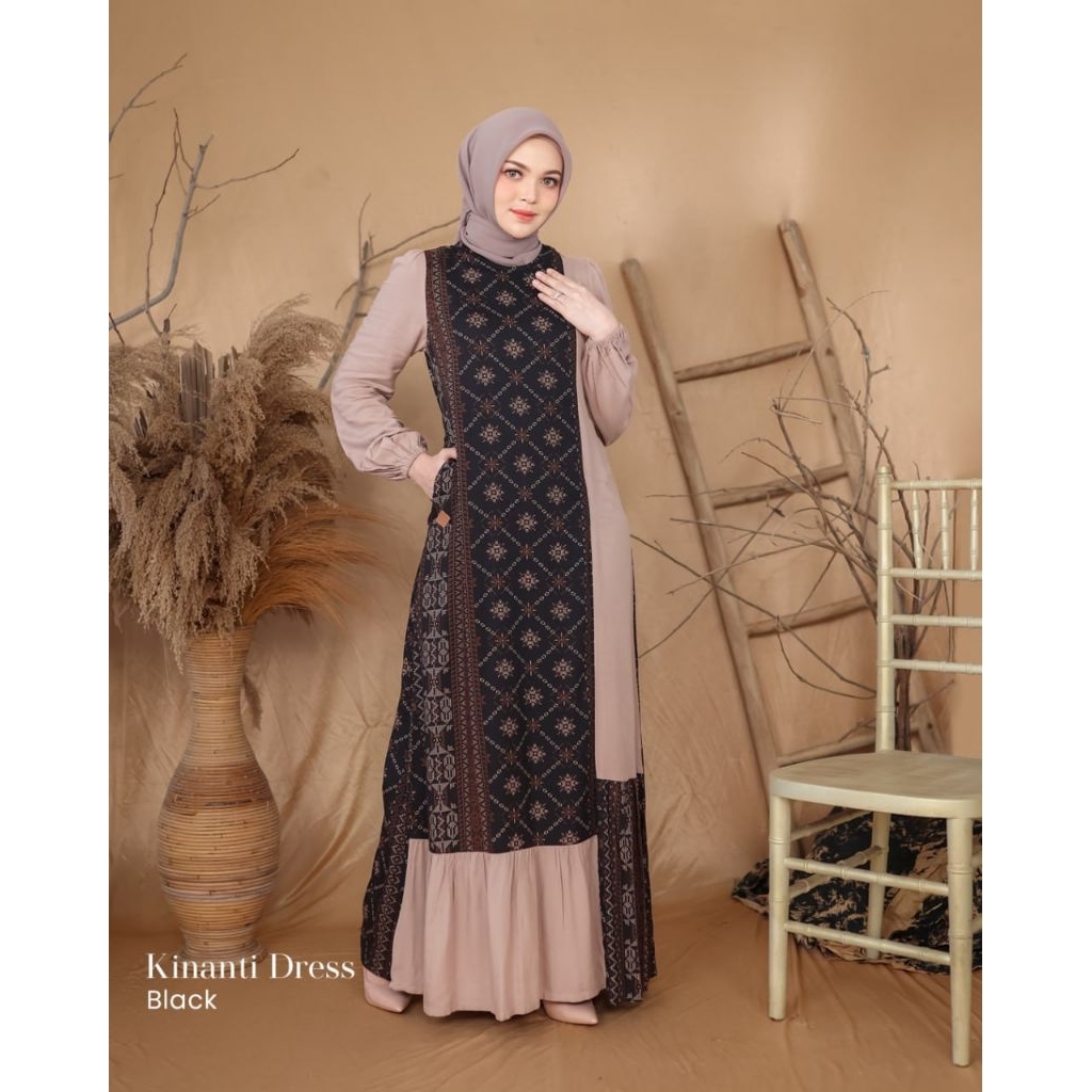 Kinanti Dress