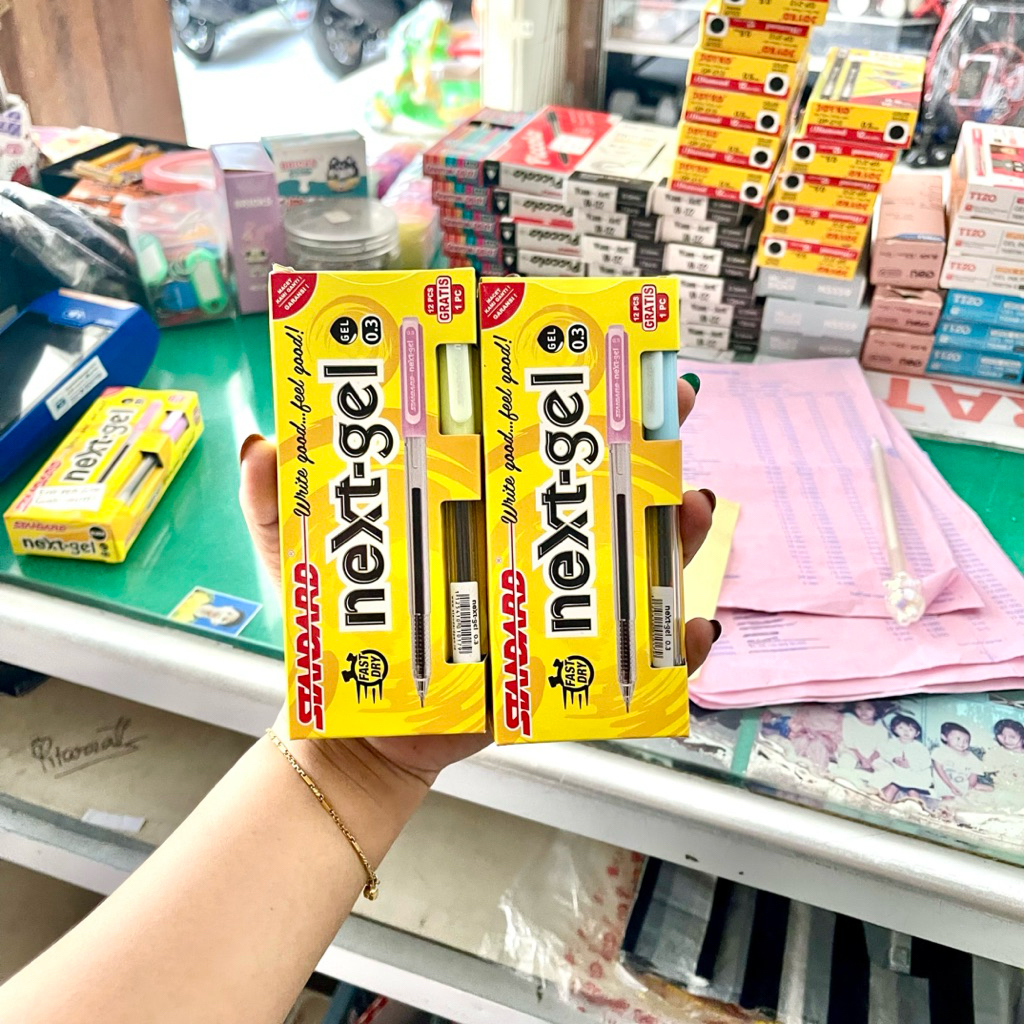 

(12 PCS) BOLPEN STANDARD NEXT GEL 0.3