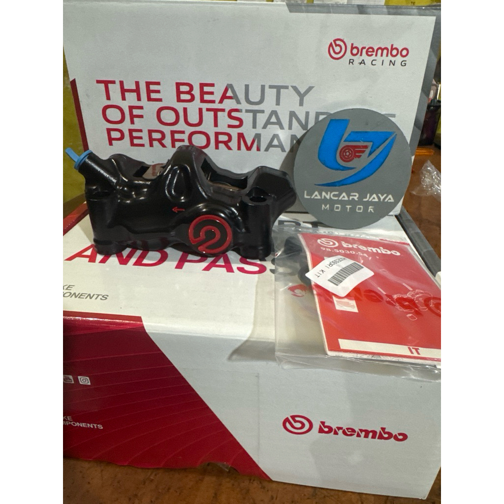 Kaliper Brembo Monoblok 4 piston Cafe Racer 484 pitch 100mm kiri