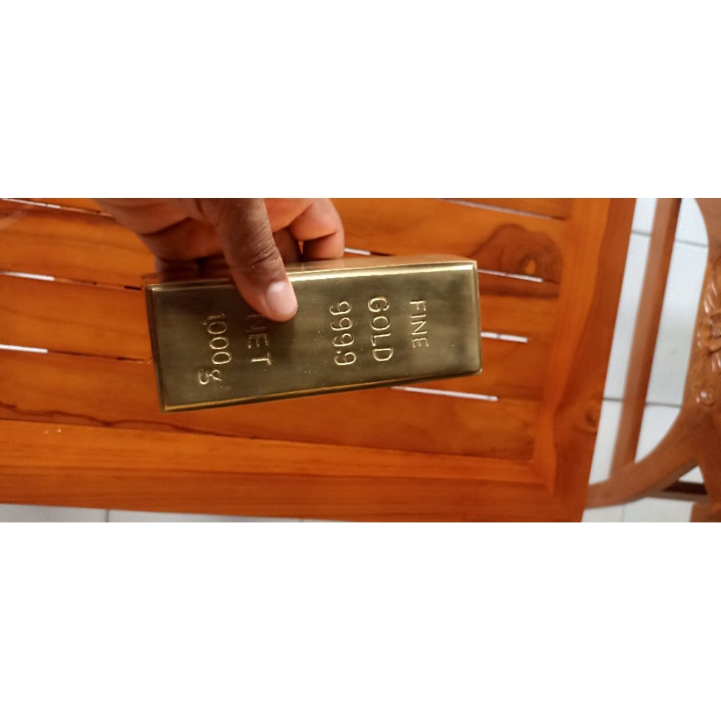 Replika emas batangan 1000 gram, cocok untuk pajangan atau koleksi