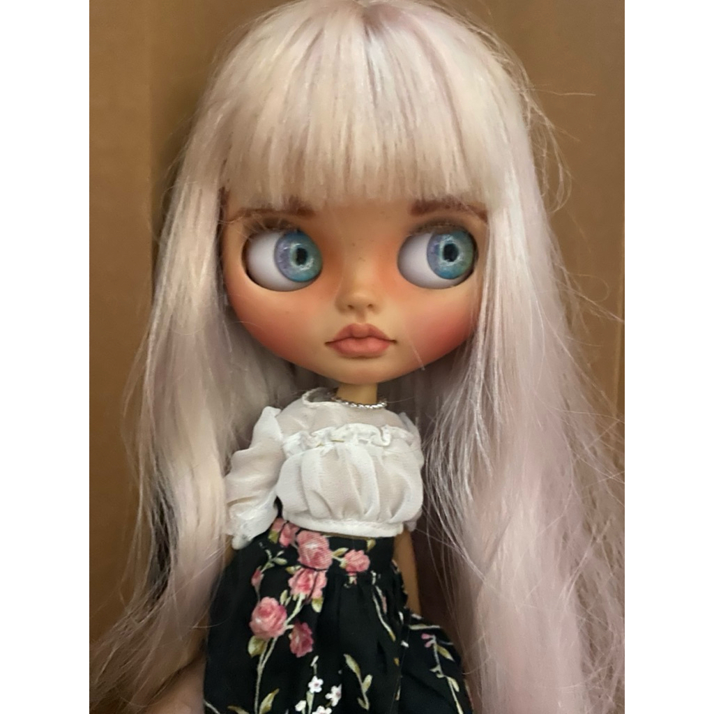 Blythe doll (custom by artis rusia)