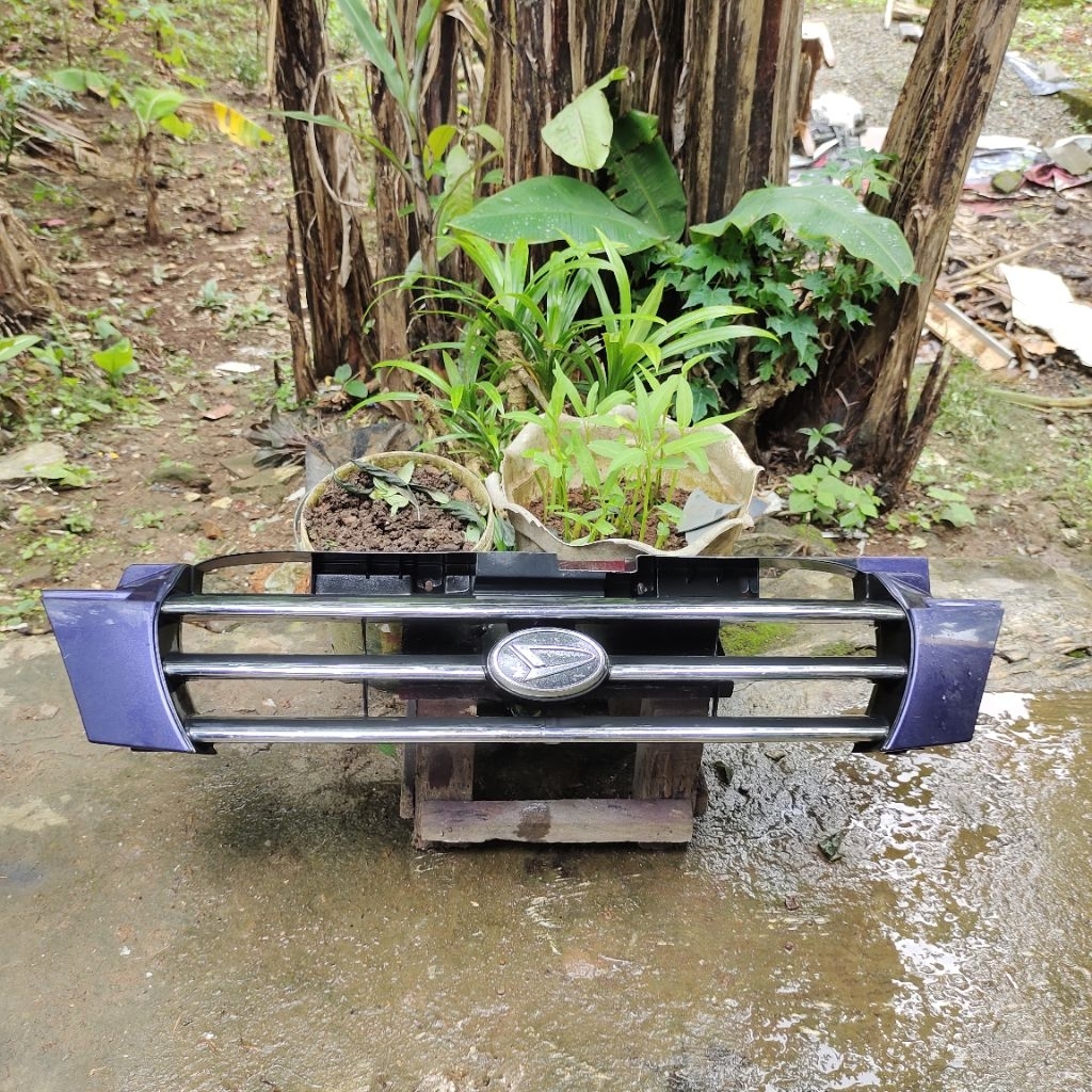 Grill Daihatsu Taruna Original