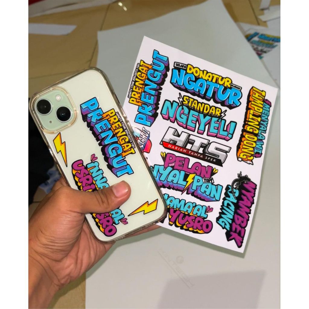

STIKER PACK ISI 9 + 2 PETIR STD STANDAR NGEYEL PRENGAT PRENGUT NYAMBEK HTS INNAMA'AL USRI YUSRO TINGGAL TEMPEL