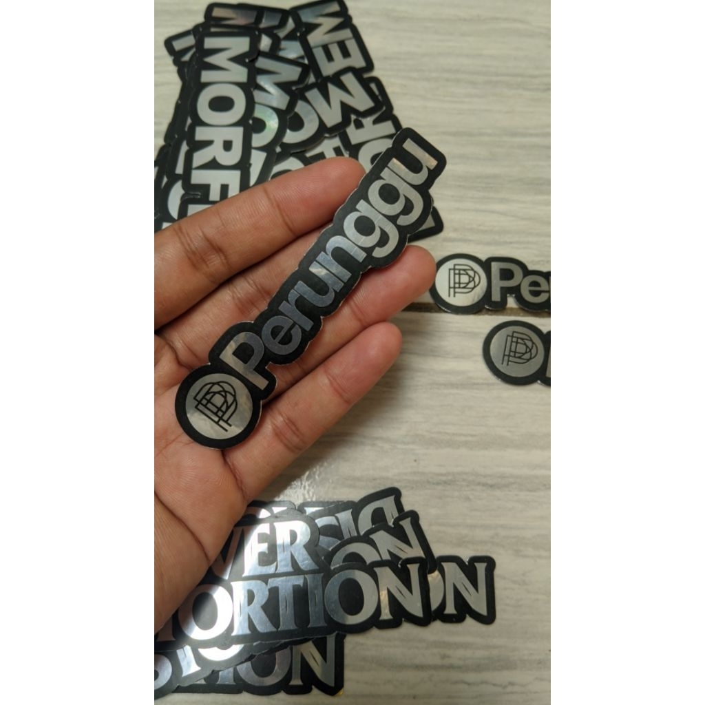 

sticker chrome vynil perunggu laminasi glossy