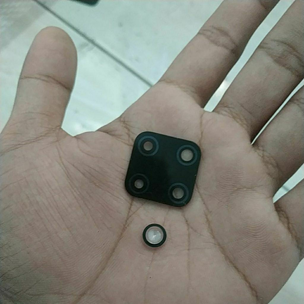 kaca kamera plus flash bekas realme c12