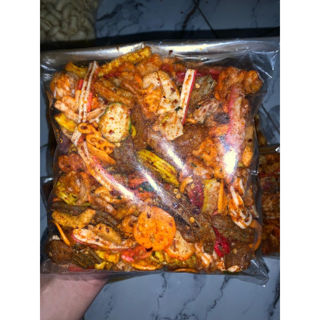

sebring kerupuk seblak campur (isi 250 gram)