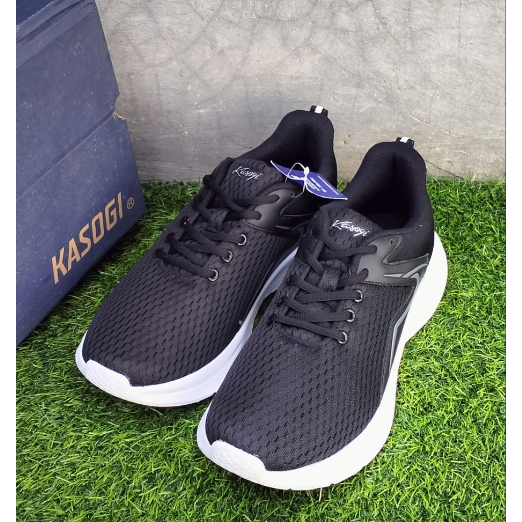 Sepatu Sneakers Pria Dewasa - Sepatu Sekolah KASOGI OSCAR // NELSON