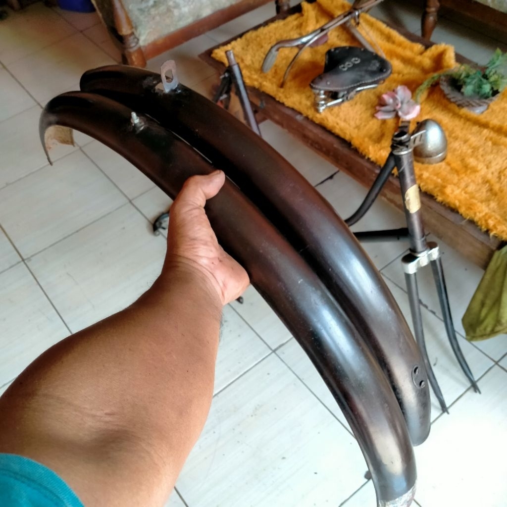 slebor sepeda onthel tua