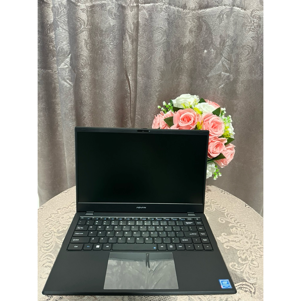 ADVAN Intel Celeron . RAM 8 GB. SSD 128 GB.