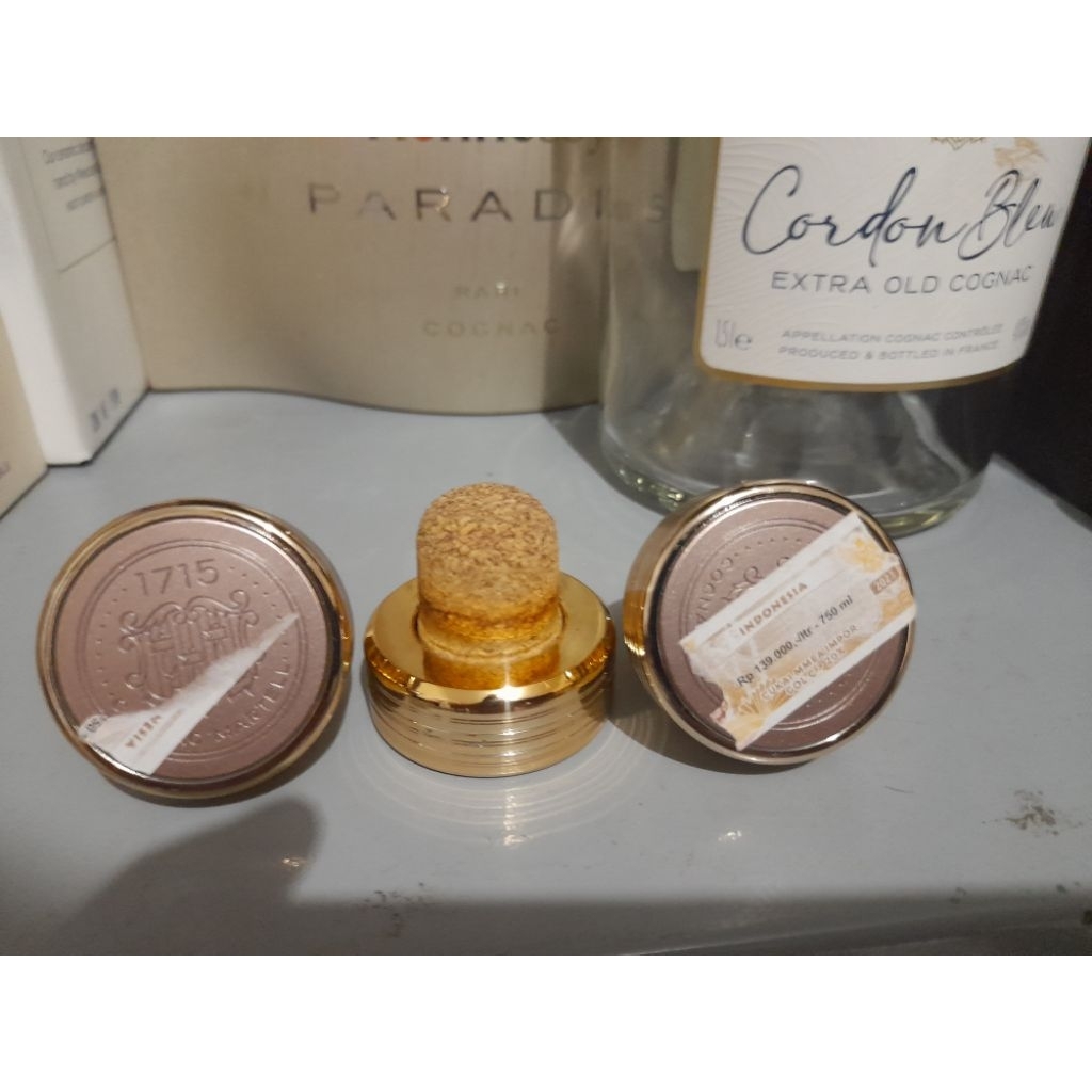 tutup botol bekas martellXO