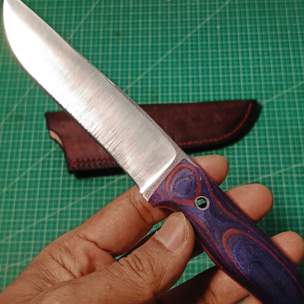 Pisau Bushcraft bahan Bohler N695