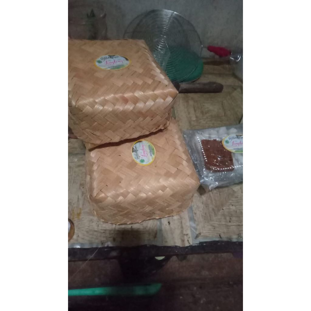 

Geblek Pati Mentah Khas Purworejo / Geblek 1Kg Bumbu kacang