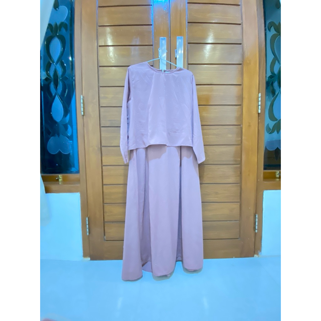 Preloved Gamis Wanita Warna Mauve Merk Caylin L