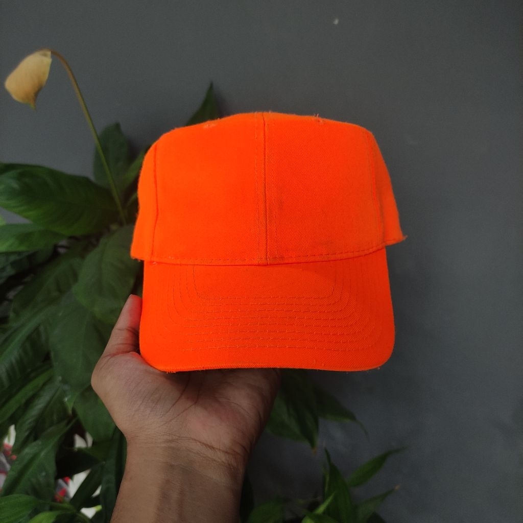 TOPI VINTAGE POLOS ORANYE BLANK BASIC