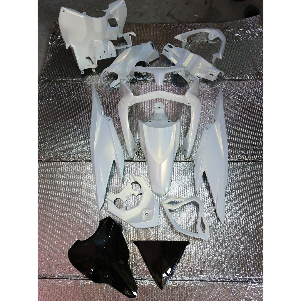 Cover full sett body halus vario 125 old kzr bohlam tahun 2012 2013 2014 warna putih lembayung gold