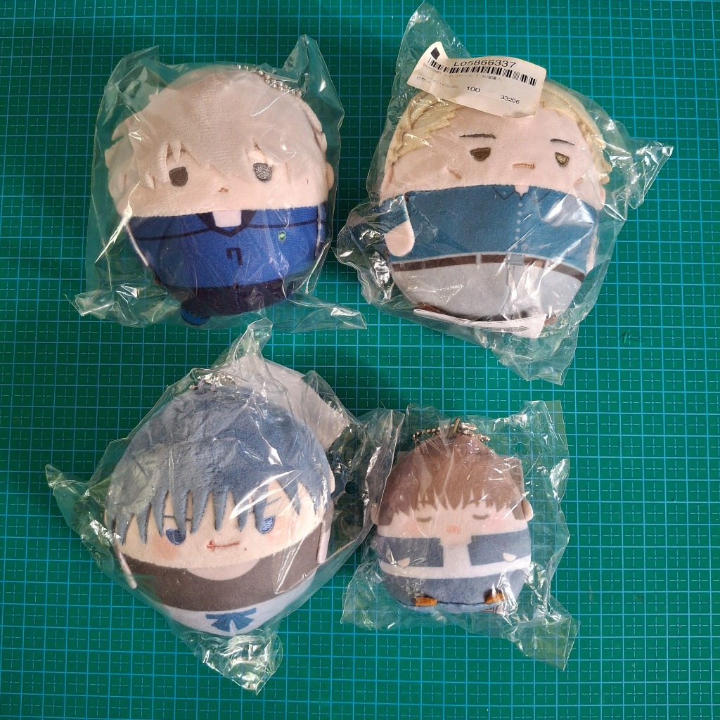 READY STOCK FUWAKORORIN 2025 - WIND BREAKER JUJUTSU KAISEN BLUE LOCK VOCALOID