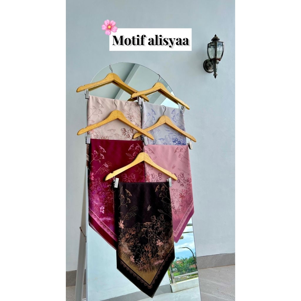 JILBAB MOTIF ALISYAA 130X130 CM